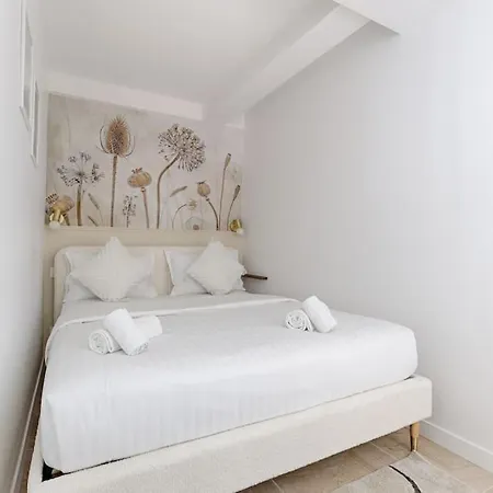 Mykeypers - Chic & Elegant Flat 2br/6p- Republique Paryż