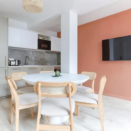 Mykeypers - Chic & Elegant Flat 2br/6p- Republique *