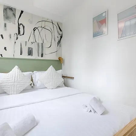 Daire Mykeypers - Chic & Elegant Flat 2br/6p- Republique *