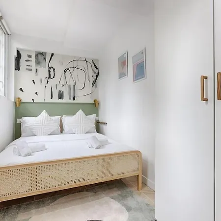 Daire Mykeypers - Chic & Elegant Flat 2br/6p- Republique *