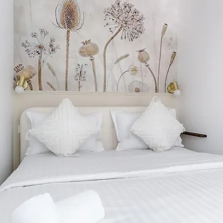 Mykeypers - Chic & Elegant Flat 2br/6p- Republique * Paris