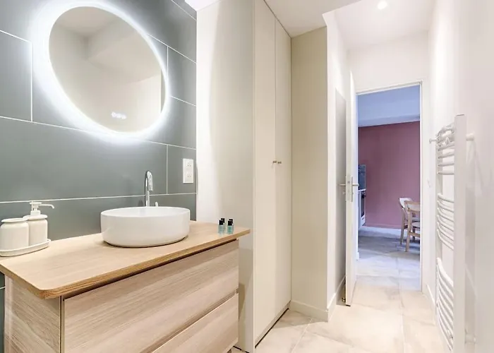 Apartmán Mykeypers - Chic & Elegant Flat 2br/6p- Republique