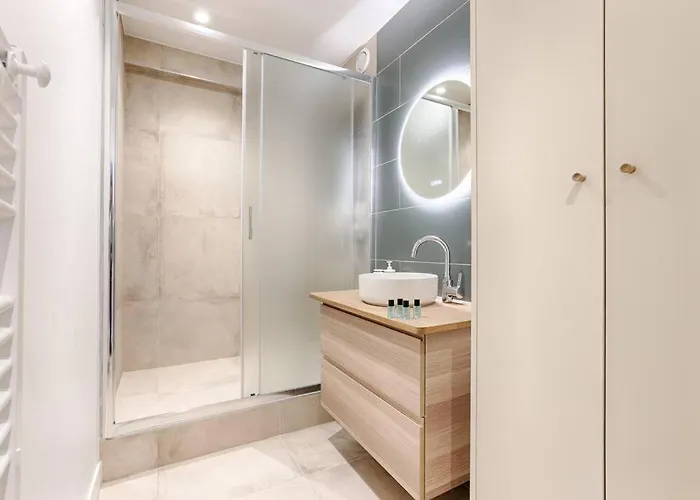 Mykeypers - Chic & Elegant Flat 2br/6p- Republique *